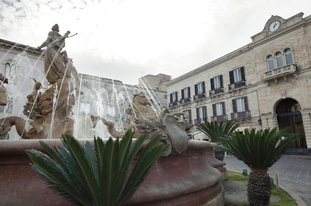 Amuni' Sicily Guest House Сиракузы Экстерьер фото